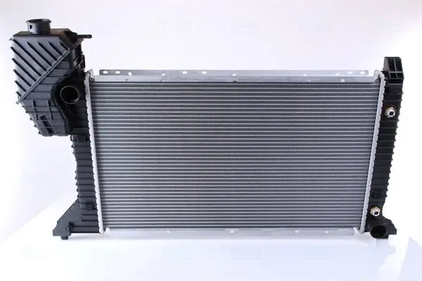 Kühler, Motorkühlung NISSENS 62686A