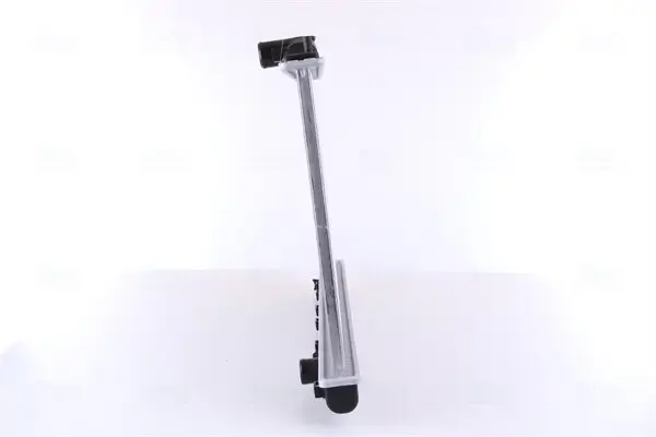 Kühler, Motorkühlung NISSENS 63022A