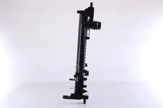 Kühler, Motorkühlung NISSENS 630755 Bild Kühler, Motorkühlung NISSENS 630755