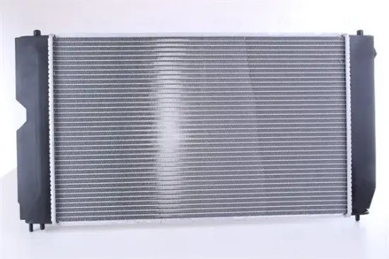 Kühler, Motorkühlung NISSENS 64647A Bild Kühler, Motorkühlung NISSENS 64647A