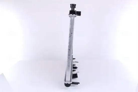 Kühler, Motorkühlung NISSENS 681372 Bild Kühler, Motorkühlung NISSENS 681372