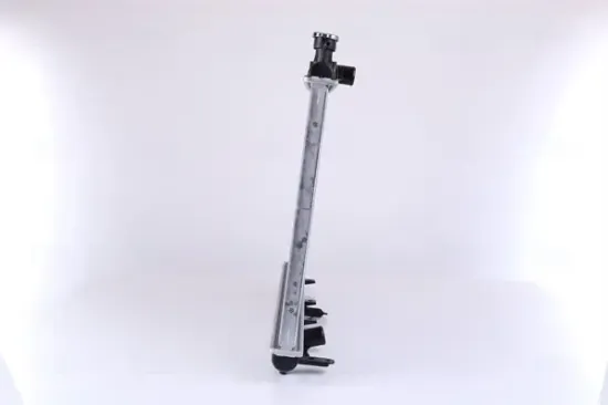 Kühler, Motorkühlung NISSENS 681386 Bild Kühler, Motorkühlung NISSENS 681386