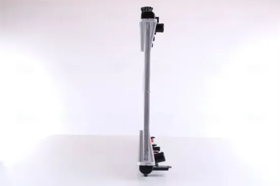 Kühler, Motorkühlung NISSENS 68704 Bild Kühler, Motorkühlung NISSENS 68704