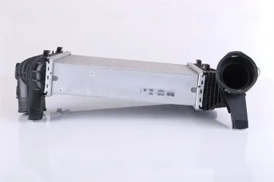 Ladeluftkühler rechts NISSENS 961426 Bild Ladeluftkühler rechts NISSENS 961426