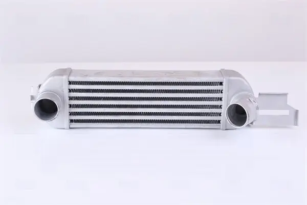 Ladeluftkühler NISSENS 96179