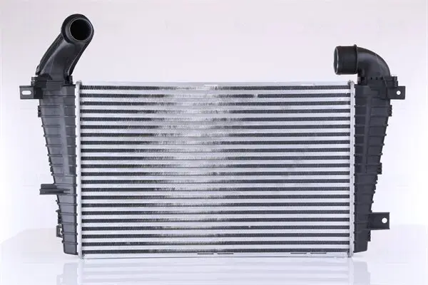 Ladeluftkühler NISSENS 96590