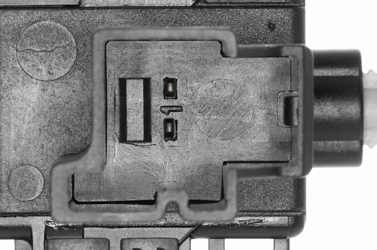Schalter, Kupplungsbetätigung (GRA) Fußraum VEMO V25-73-0068 Bild Schalter, Kupplungsbetätigung (GRA) Fußraum VEMO V25-73-0068