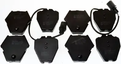 Bremsbelagsatz, Scheibenbremse Vorderachse DENCKERMANN B111045