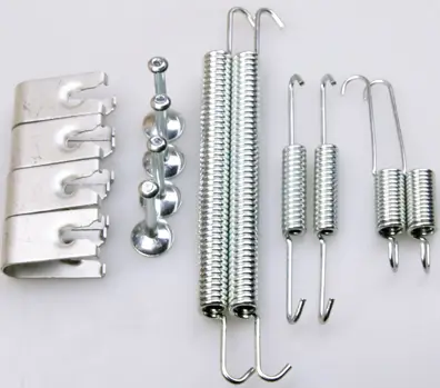 Zubehörsatz, Bremsbacken Hinterachse DENCKERMANN B160158