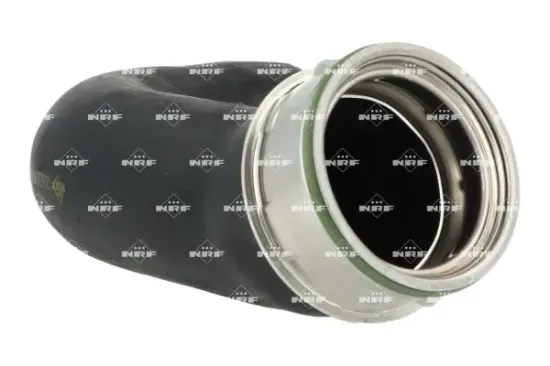 Ladeluftschlauch Ladeluftkühler Eingang NRF 166298 Bild Ladeluftschlauch Ladeluftkühler Eingang NRF 166298
