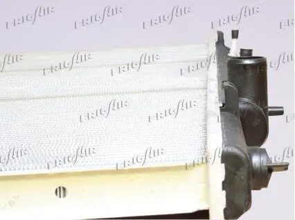 Kühler, Motorkühlung FRIGAIR 0121.3070 Bild Kühler, Motorkühlung FRIGAIR 0121.3070