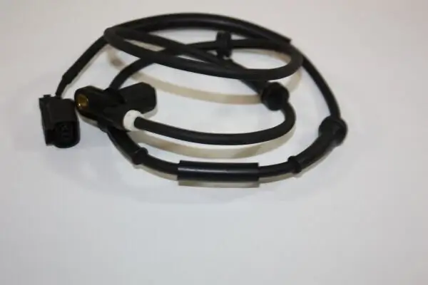 Sensor, Raddrehzahl Hinterachse AUTOMEGA 150003710