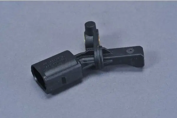 Sensor, Raddrehzahl Hinterachse links AUTOMEGA 150043810