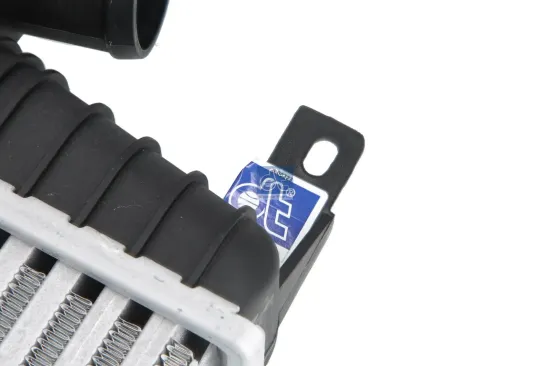 Ladeluftkühler DT Spare Parts 6.00323 Bild Ladeluftkühler DT Spare Parts 6.00323