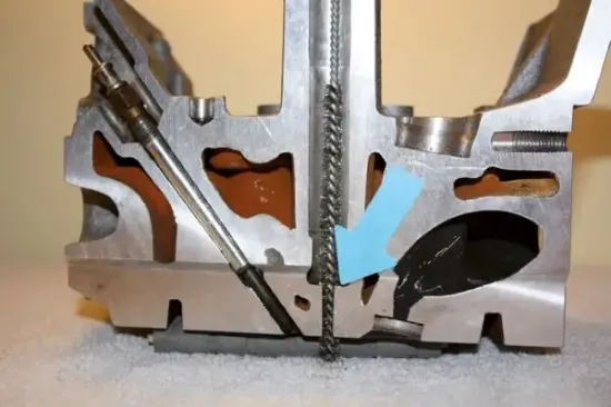 Reinigungs-/Fräswerkzeugsatz, CR-Injektorschacht KS TOOLS BT551380 Bild Reinigungs-/Fräswerkzeugsatz, CR-Injektorschacht KS TOOLS BT551380