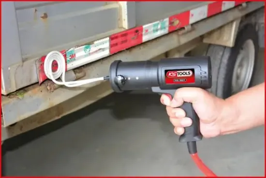 Induktions-Heizpistole KS TOOLS 500.8681 Bild Induktions-Heizpistole KS TOOLS 500.8681