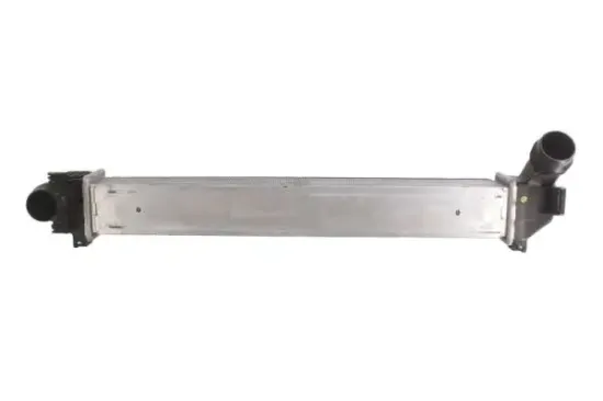 Ladeluftkühler THERMOTEC DAR011TT Bild Ladeluftkühler THERMOTEC DAR011TT