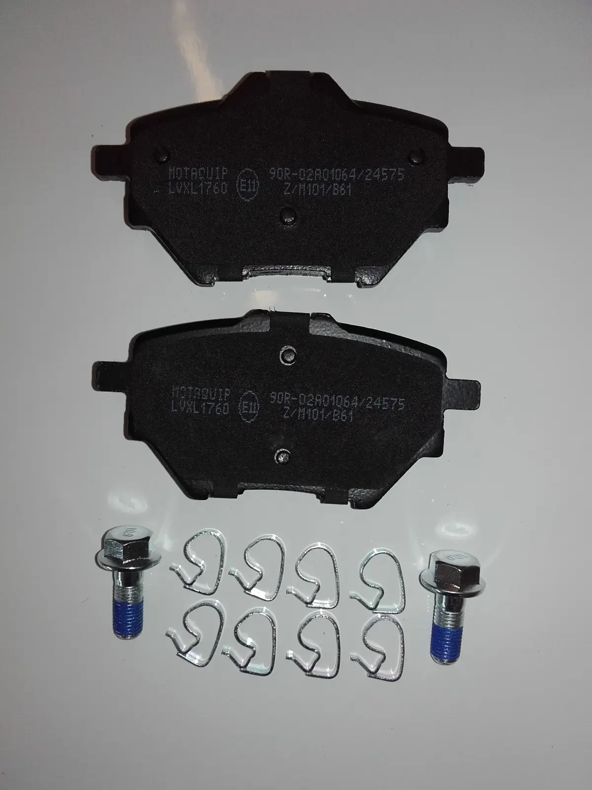Bremsbelagsatz, Scheibenbremse Hinterachse MOTAQUIP LVXL1760