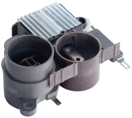 Starter 12 V 2,2 kW HC-Cargo F032113678 Bild Starter 12 V 2,2 kW HC-Cargo F032113678