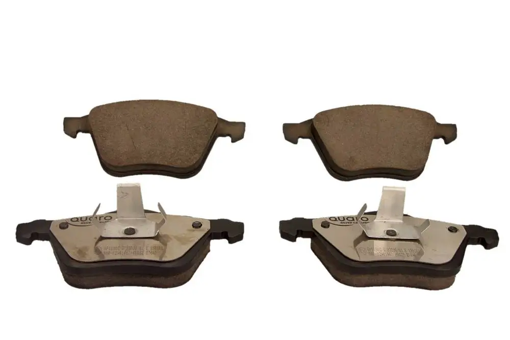 Bremsbelagsatz, Scheibenbremse Vorderachse QUARO QP1090C