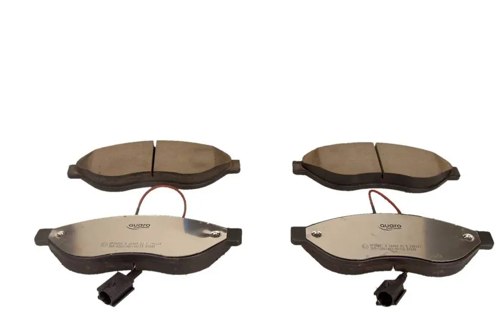 Bremsbelagsatz, Scheibenbremse Vorderachse QUARO QP3600C