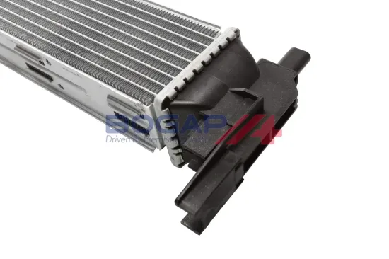 Ladeluftkühler BOGAP A4220120 Bild Ladeluftkühler BOGAP A4220120