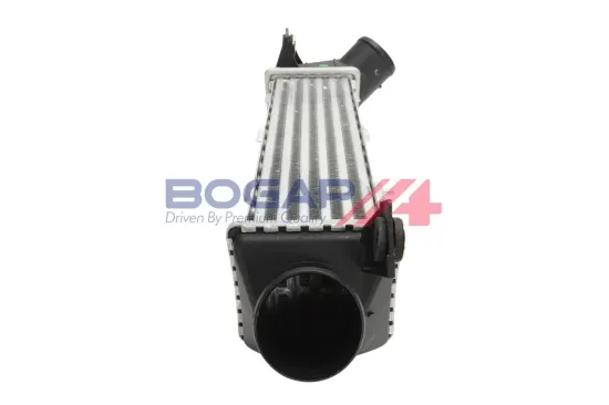 Ladeluftkühler BOGAP A4220179 Bild Ladeluftkühler BOGAP A4220179
