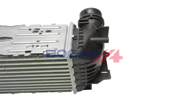 Ladeluftkühler BOGAP B4220115 Bild Ladeluftkühler BOGAP B4220115