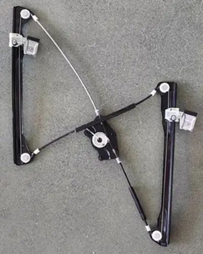 Fensterheber vorne rechts MTR 13310224