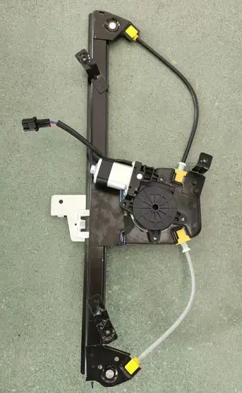 Fensterheber vorne links MTR 13332856