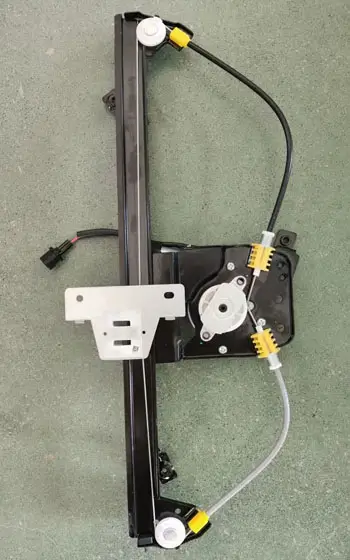 Fensterheber vorne links MTR 13332857